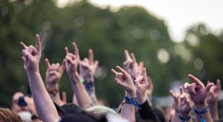 Rettungskräfte müssen Mann bei Rock im Park wiederbeleben