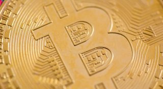 Bitcoin steigt erstmals über 112.000 Dollar