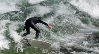 Surfen in Herford, emotionale Rede nach Angriff und Malle-Hits