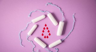 Tampons und Periodenslips: Drohen Gesundheitsrisiken?