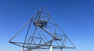 Zwischen Himmel und Halde: Hoch hinaus auf das Bottroper Tetraeder