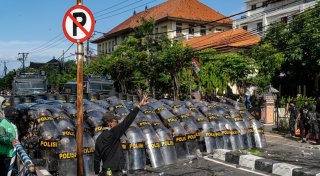 Protestwelle erreicht Bali - Dorfwächter mobilisiert