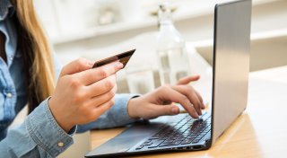Reisekasse fit machen: Kartenlimits vorab prüfen