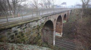 Zerfall ohne Ende: Abrisstermin der Bahnbrücke in Bad Oeynhausen weiter ungewiss