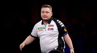 Drei Deutsche bei Darts-EM - Starker Gegner für Schindler