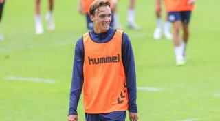 Aktuelles zum SC Paderborn: SCP-Talent ist für die deutsche U19 am Ball