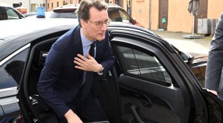 Überraschende Kehrtwende: Warum NRW-Minister nun wieder Verbrenner fahren