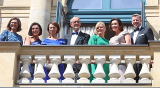 Roter Teppich für die Politik - Bayreuth-Start nach Gewitter