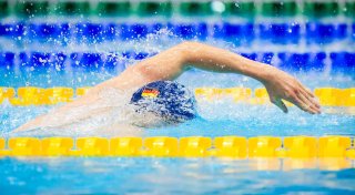 Lukas Märtens schwimmt souverän ins WM-Finale