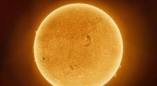 Riesige Sonnenflecken drehen sich in Richtung Erde - das können die Folgen sein