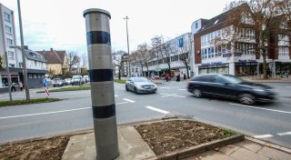 Neuer Rotlicht-Blitzer steht jetzt an wichtiger City-Kreuzung in Herford