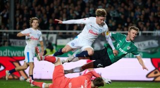 Bouchama führt Münster nach Rückstand noch zum Sieg