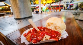 Tradition oder Tabu? Hier gibt`s „Zigeunerwurst“ auf dem Herforder Weihnachtsmarkt