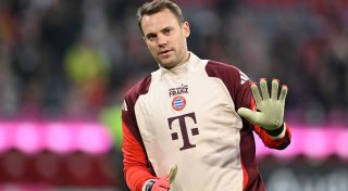 FC Bayern mit Neuer gegen Augsburg