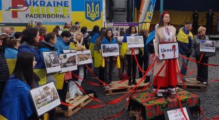 Skepsis, Wut und nur wenig Hoffnung: Davon berichten Ukrainer im Warburger Land