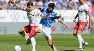 Freiburg siegt und besiegelt den Abstieg von Holstein Kiel