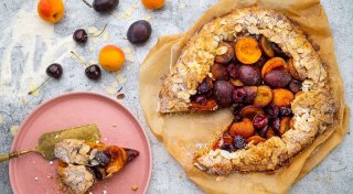 Knusperteig mit Pflaumenfülle: Galette mit süßem Steinobst