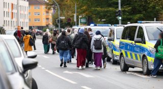 „Am Anfang hatten wir Panik“: Messerangriff versetzt Paderborner Kolleg in Ausnahmezustand
