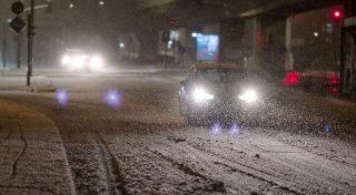 Unfälle auf glatten Straßen - DWD erwartet Neuschnee