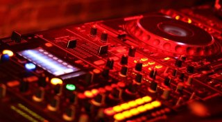 Bombendrohung: Anruf bei Herforder Polizei löst Großeinsatz in Disco aus