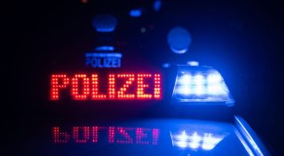 Flucht vor Polizei: Verfolgungsjagd endet in Salzkotten mit Sprung aus Auto