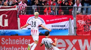 Dank Jokertoren: Freiburg dreht Partie nach VfB-Hackentor