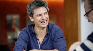 So tickt der neue Chef der Bielefelder Philharmoniker