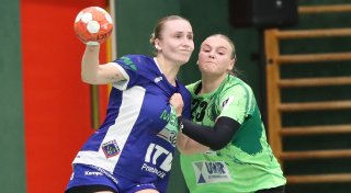 Selbst fabrizierte Niederlage der Jöllenbecker Handballerinnen