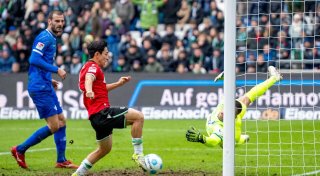 Darmstadt stürzt Hannover von der Tabellenspitze