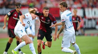 Viele Chancen, keine Tore: Nürnberg holt ersten Punkt