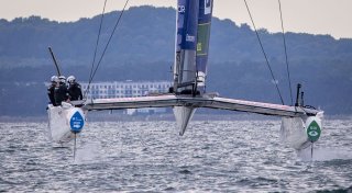 Vettel über SailGP-Erfahrung: «Wäre fast vom Boot gefallen»