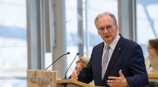 Haseloff: Würde bei AfD-Regierung über Wegzug nachdenken