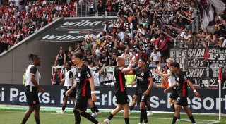 Frankfurt erreicht Champions League - Freiburg Fünfter
