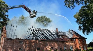 Brand zerstört Traumhaus von Gütersloher Familie - emotionaler Wiederaufbau