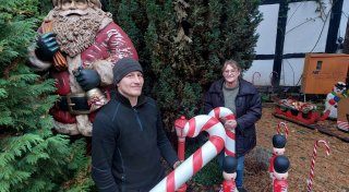 Mehr als 100.000 Lämpchen erstrahlen Weihnachtshaus in der Nähe von Steinheim