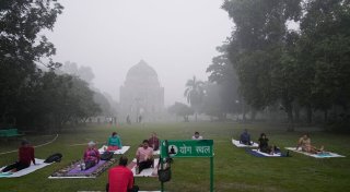Wegen Smogs: Grundschüler in Neu-Delhi im Fernunterricht