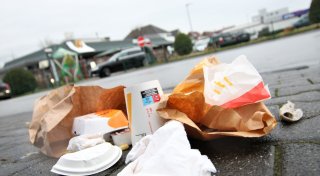 Kommt die Verpackungssteuer auch in Paderborn? Stadt macht Vorschlag für weiteres Vorgehen