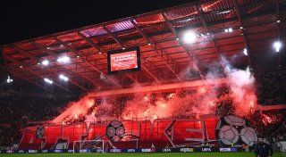 UEFA bestraft Stuttgart und Freiburg wegen Pyro-Vorfällen