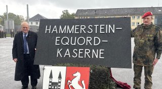 Zeitenwende in Höxters Kaserne: Großer Appell zum Namenswechsel