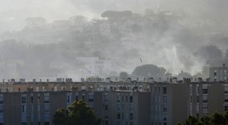 Großes Feuer in Marseille - Verletzte und beschädigte Häuser