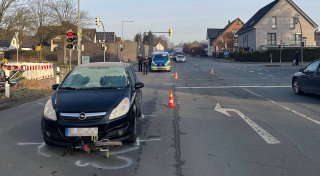Bielefelder Autofahrerin kratzt Scheiben nicht richtig - und fährt Kind an
