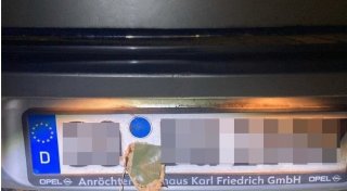 Fahrerin lässt es drauf ankommen