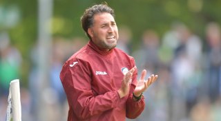 FC Güterslohs Trainer sauer auf Schiedsrichter - Wut nach Sieg von Borussia Dortmund