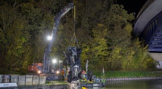 Drei Tote im Kanal - Leichenschau soll Klarheit bringen