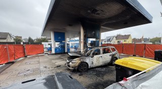 Tote Frau an Gütersloher Tankstelle: Spektakuläre Wende im Fall des Feuerdramas