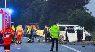 Drei Tote bei Kleinbus-Unfall auf A48 nahe Koblenz