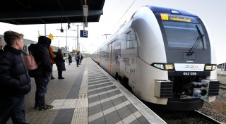RE 6 betroffen: Zug-Verbindungen im Kreis Gütersloh plötzlich ohne Absprache gestrichen