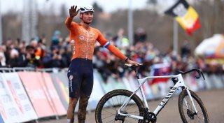 Historischer Sieg: van der Poel Rekord-Weltmeister im Cross