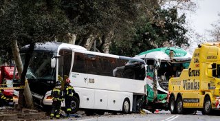 Mehr als 50 Verletzte bei Unfall mit Bussen in Barcelona
