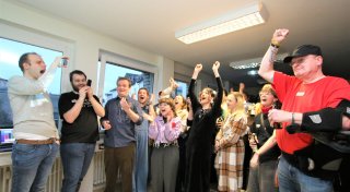 Linke in Paderborn jubeln über Wiedereinzug in den Bundestag